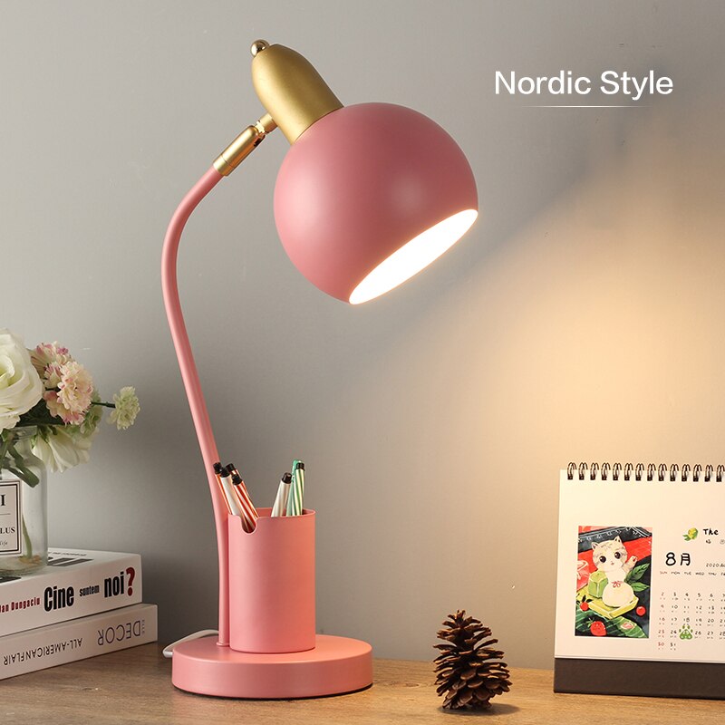 Nordic Rose Lamp