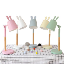 Cargar imagen en el visor de la galería, BUNNY PASTEL - LÁMPARA DE MESA
