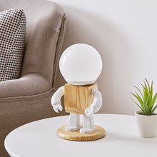 Cargar imagen en el visor de la galería, CUTE ROBOT - LÁMPARA DECO
