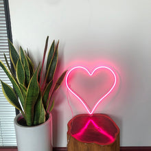 Cargar imagen en el visor de la galería, Love Heart - Led Neón
